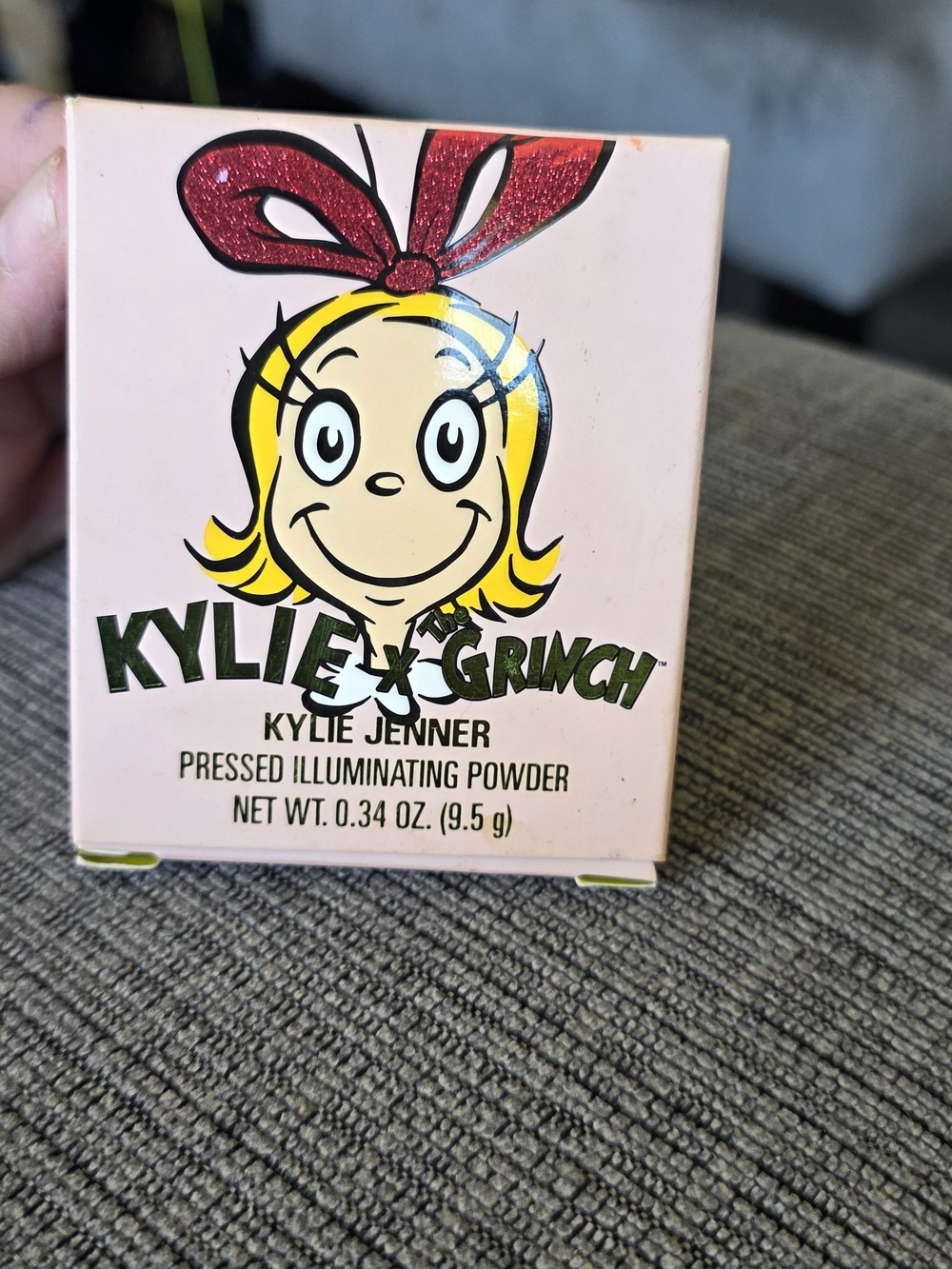 Kylie x Grinch Pressed Illuminating Powder - Pink Packaging
